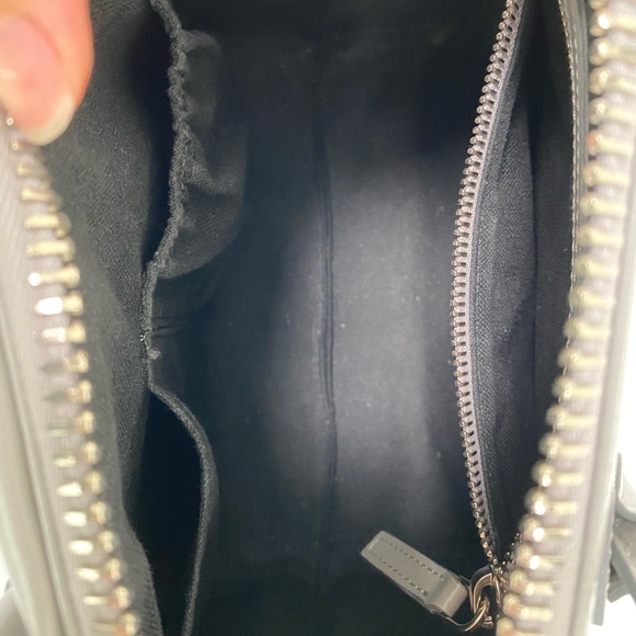 Givenchy mini Antigona in smooth grey leather - Picture 6 of 11